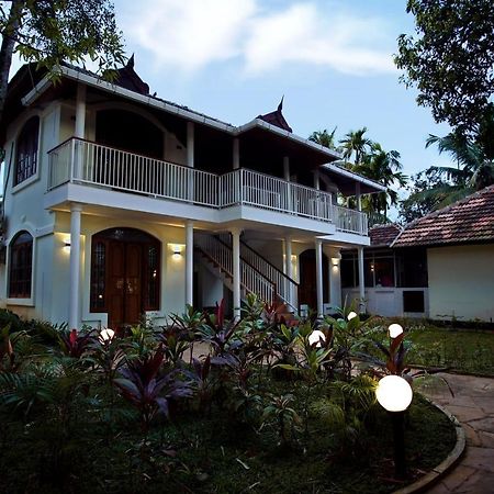 Bamboo Lagoon Backwater Front Resort Alappuzha Eksteriør billede